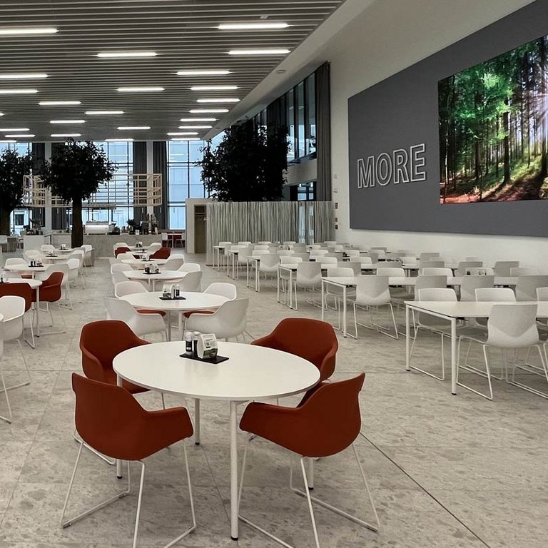 igb - Referenz Industriebau Mitarbeiter-Restaurant JENOPTIK, Bild 2