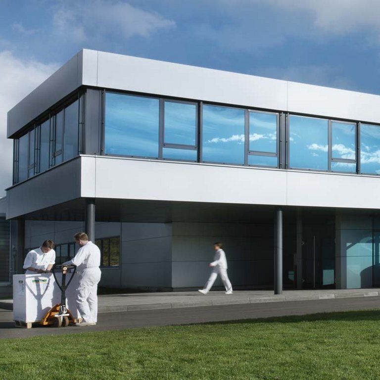 Industriebau Referenz ➤ united print Radebeul