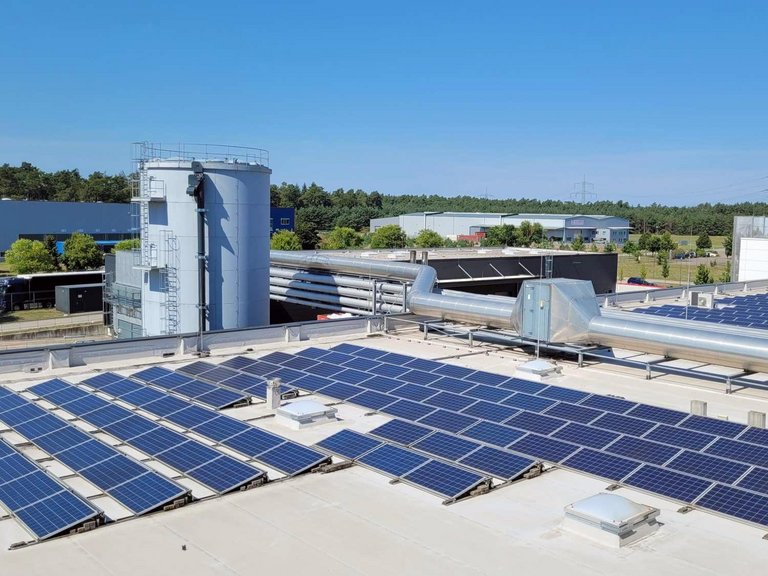 igb.AG ➤ TGA-Referenz Industriebau: PV-Anlage, Schurpack Gallin