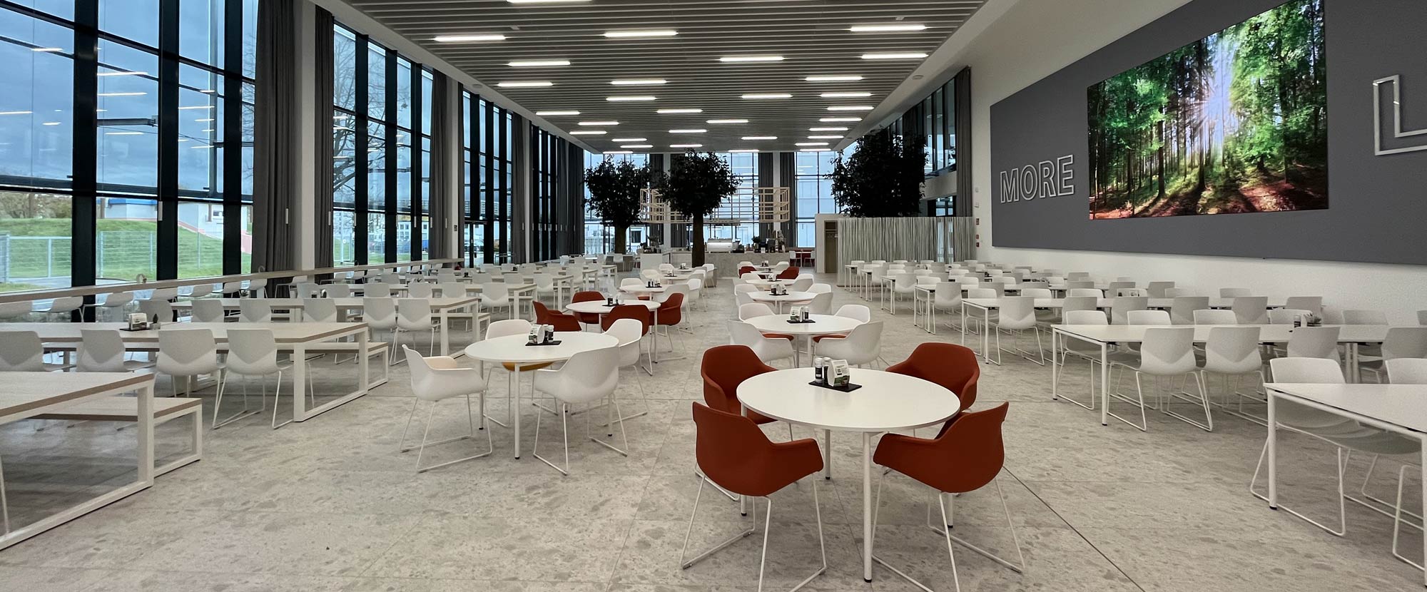 igb - Referenz Industriebau Mitarbeiter-Restaurant JENOPTIK, Bild 2
